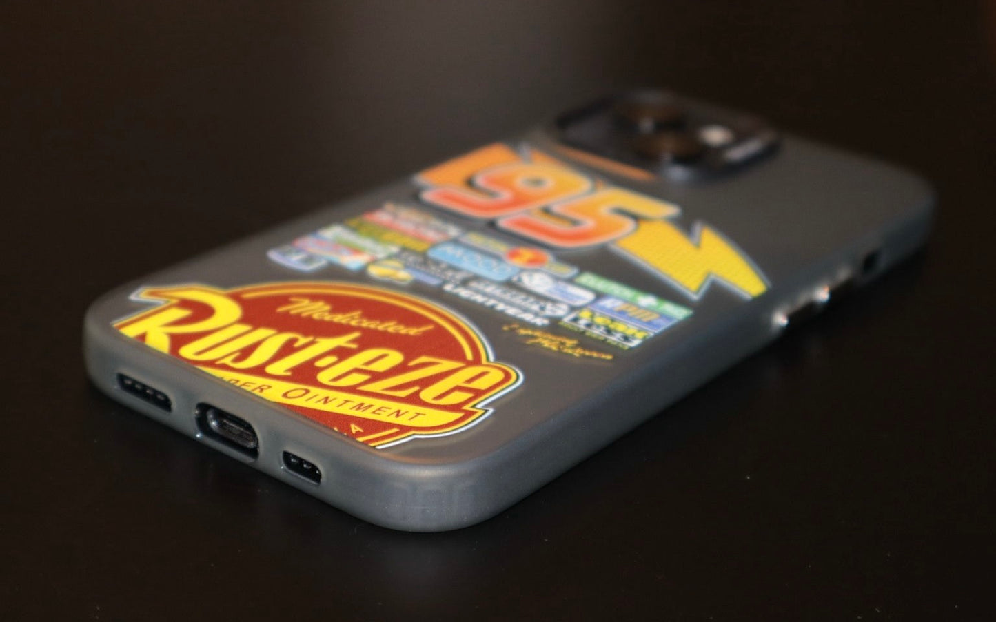✨ Flash McQueen #95 iPhone Case – Shiny & Stylish