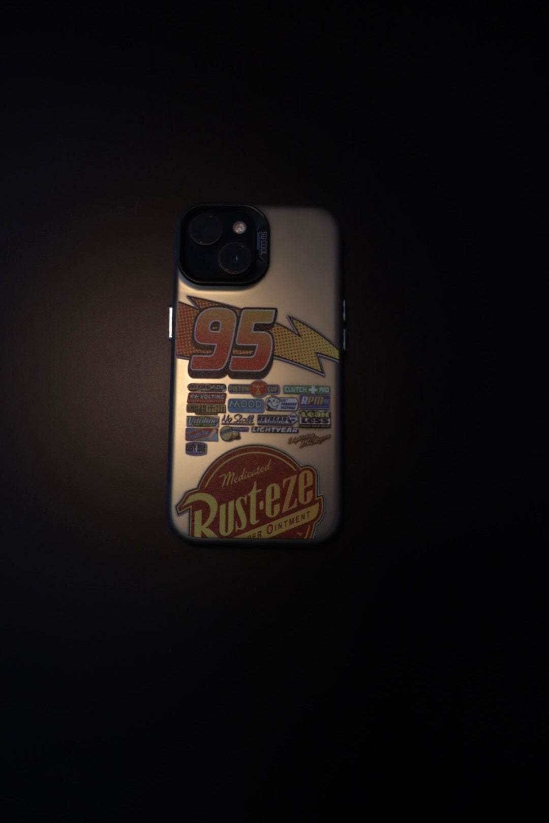 ✨ Flash McQueen #95 iPhone Case – Shiny & Stylish